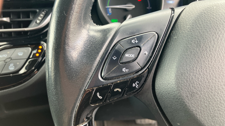Toyota C-HR 1.8 Hybrid Design 5dr CVT Hybrid Hatchback